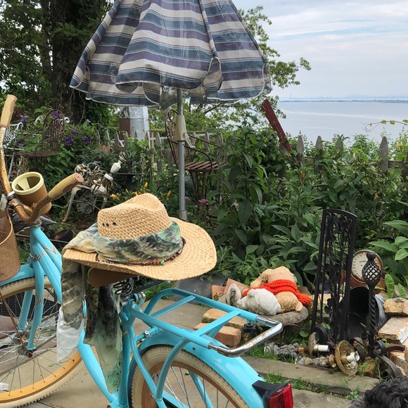 Dressed Hats - Picture 2 of 5